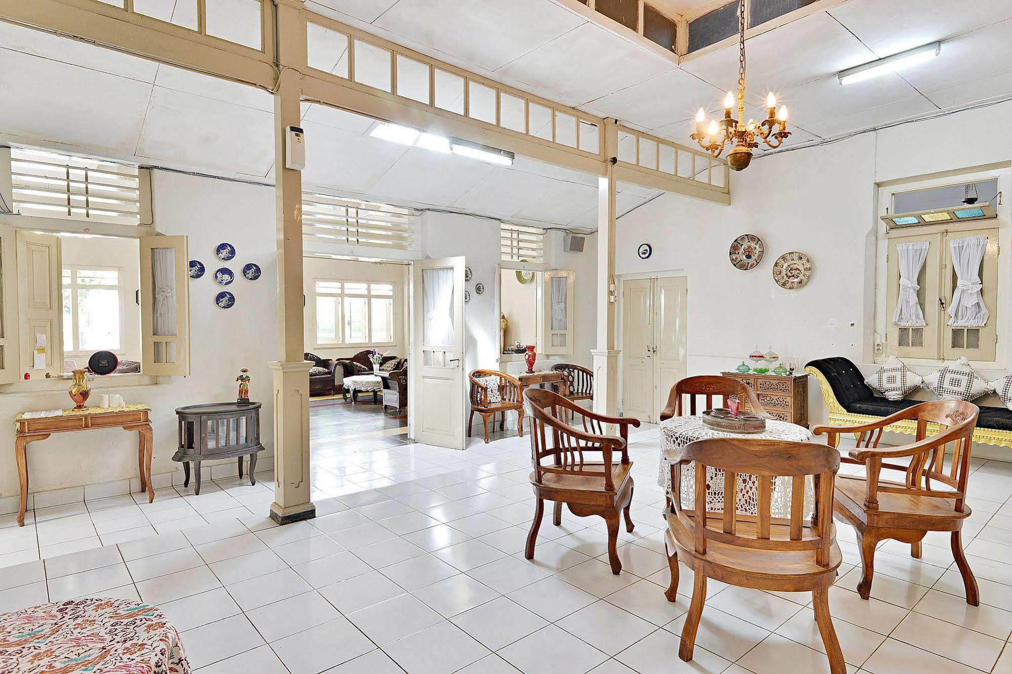 Zen Rooms Panembahan Kraton Yogyakarta Eksteriør billede